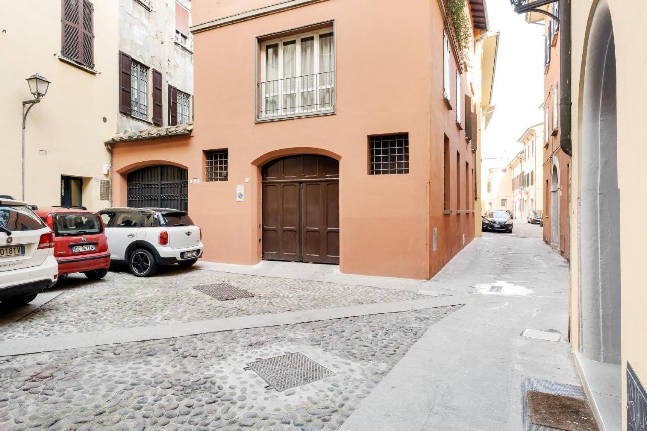Lo Scrigno Delle 2 Torri! Nel Cuore Del Centro, Vicino A Via Rizzoli Болонья Экстерьер фото