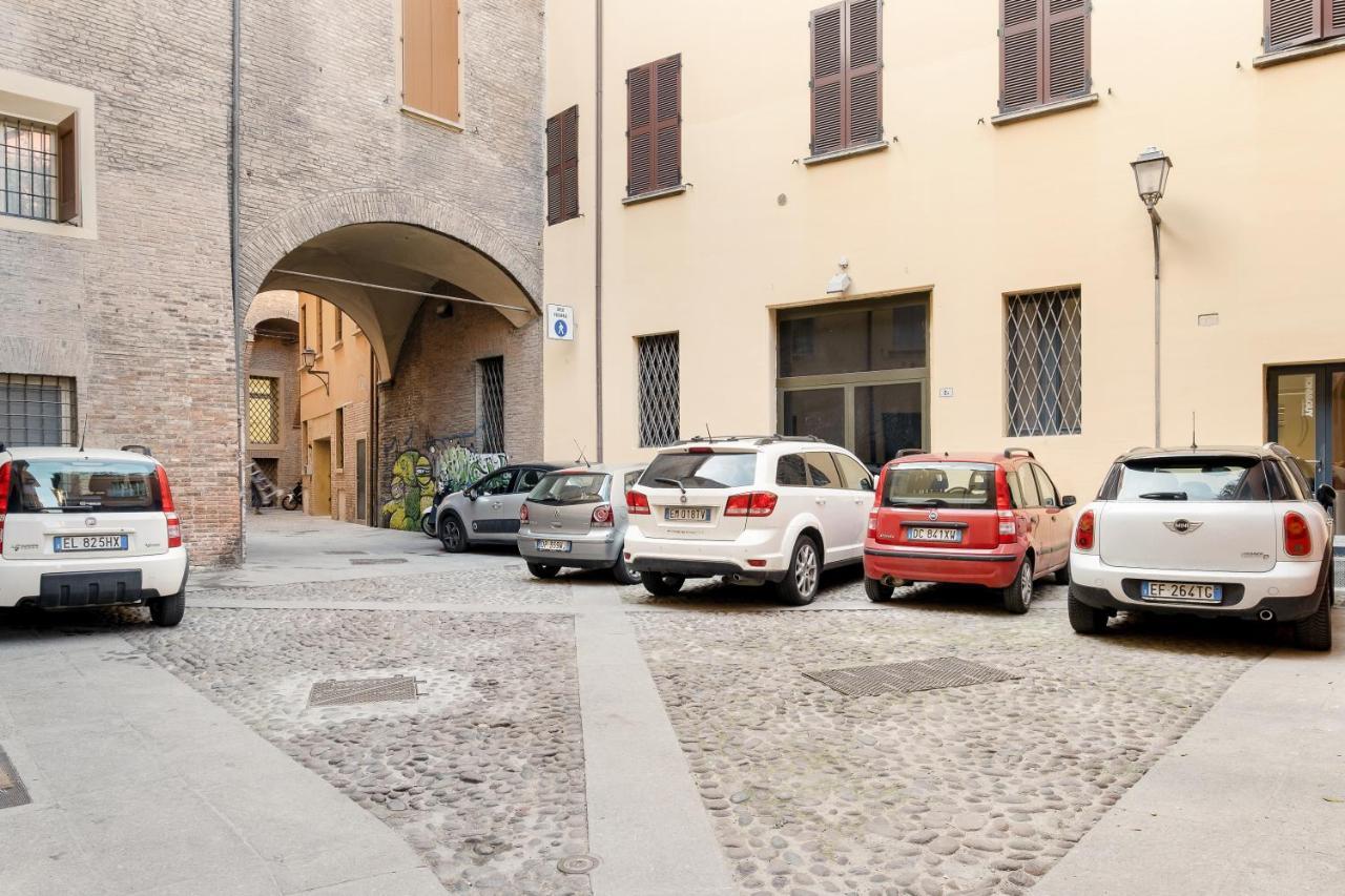 Lo Scrigno Delle 2 Torri! Nel Cuore Del Centro, Vicino A Via Rizzoli Болонья Экстерьер фото